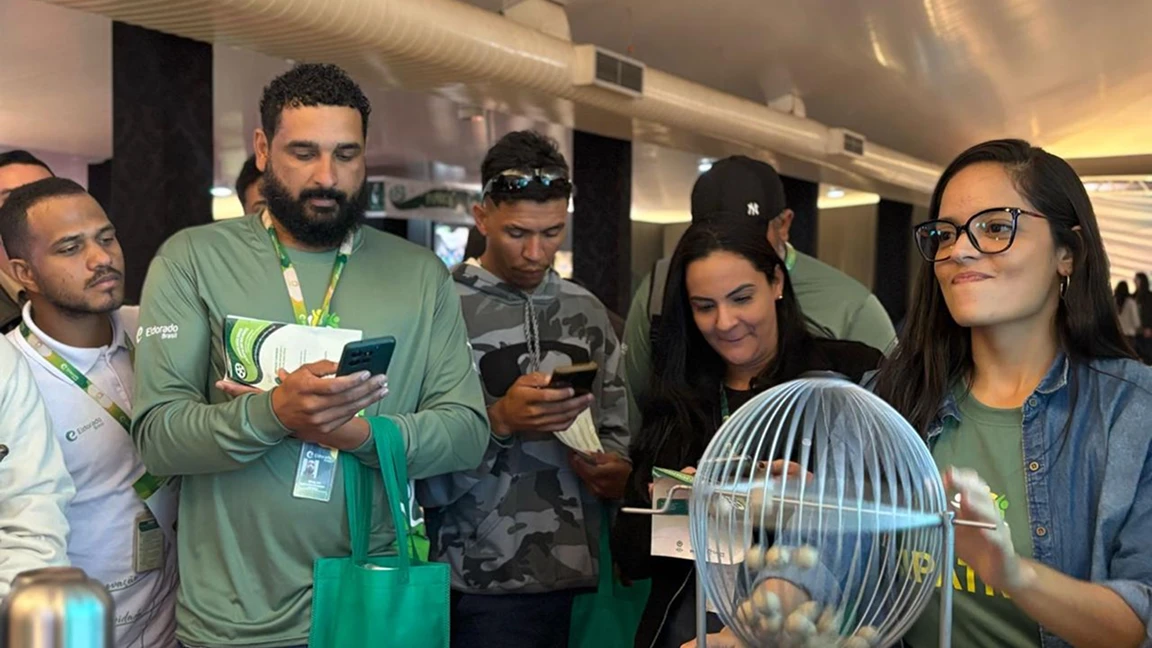 Group of participants observing the ball globe during SIPAT Bingo
